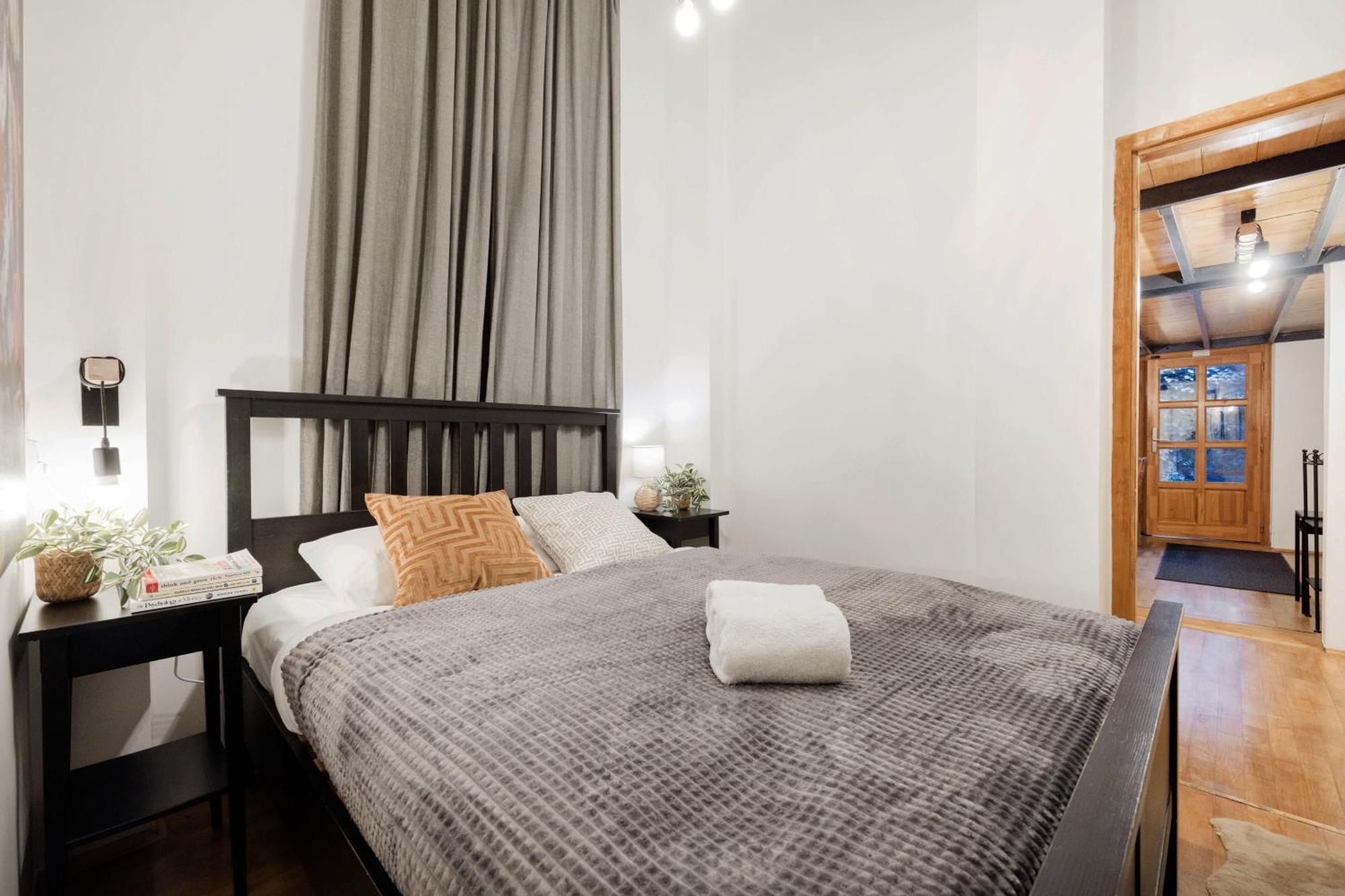 Wellness Wonderland: Garden, Sauna, Jacuzzi In Cbd บูดาเปสต์ ภายนอก รูปภาพ