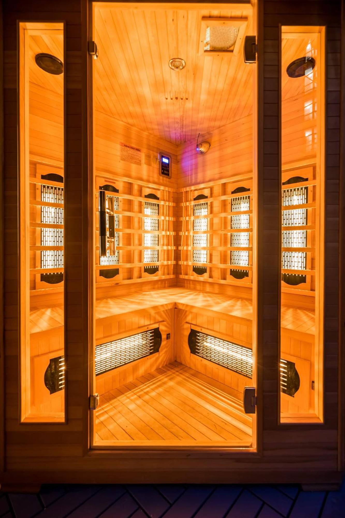 Wellness Wonderland: Garden, Sauna, Jacuzzi In Cbd บูดาเปสต์ ภายนอก รูปภาพ